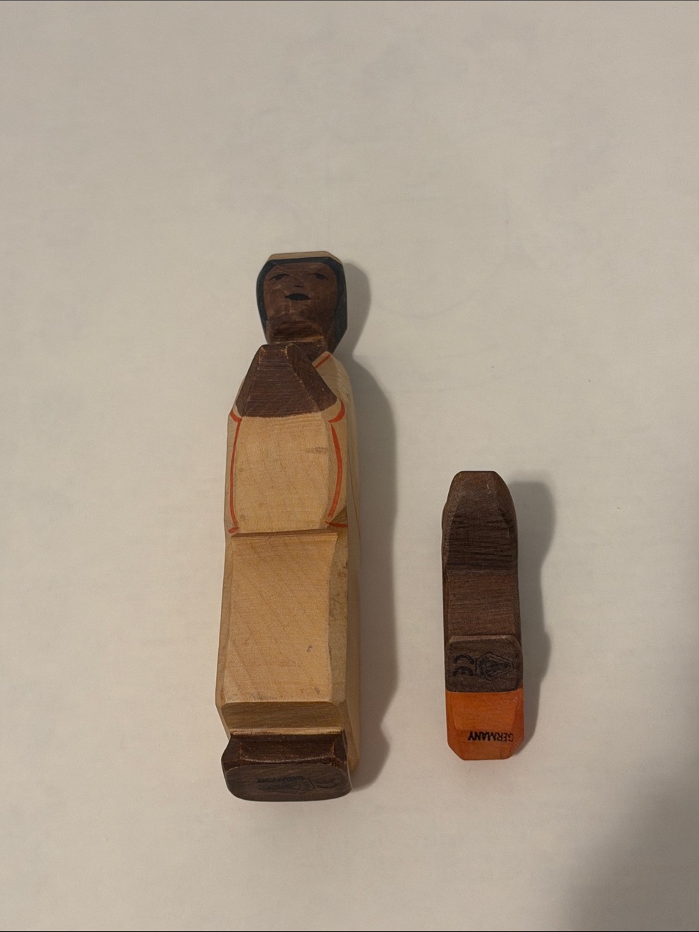 Retired Ostgeimer African Man and Child Bending - Rare! - Picture 4 of 5